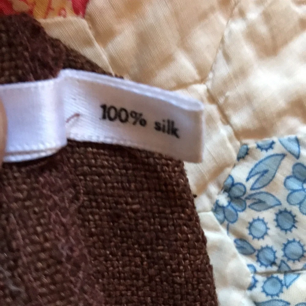 Su•Zen brown silk top - Picture 5 of 7